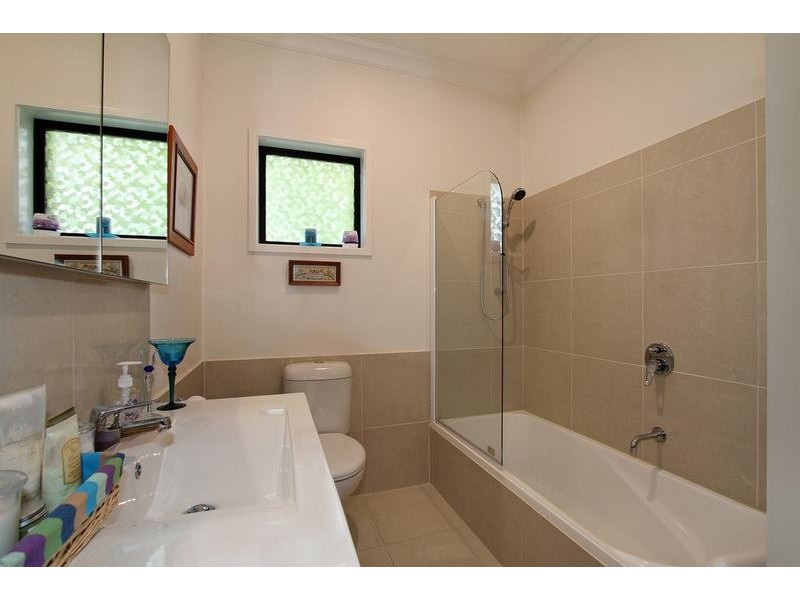 32 Raleigh Street, Seville VIC 3139