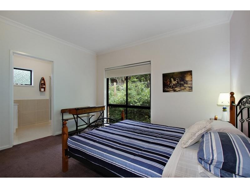 32 Raleigh Street, Seville VIC 3139