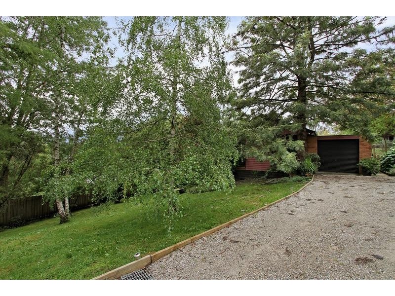 32 Raleigh Street, Seville VIC 3139