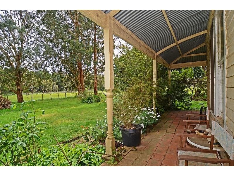 424 (RSD 121) Ballarat – Daylesford Road, Pootilla VIC 3352