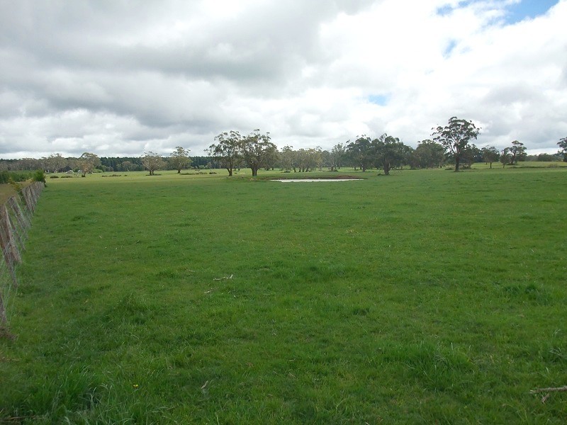 424 (RSD 121) Ballarat – Daylesford Road, Pootilla VIC 3352