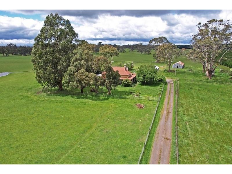 424 (RSD 121) Ballarat – Daylesford Road, Pootilla VIC 3352