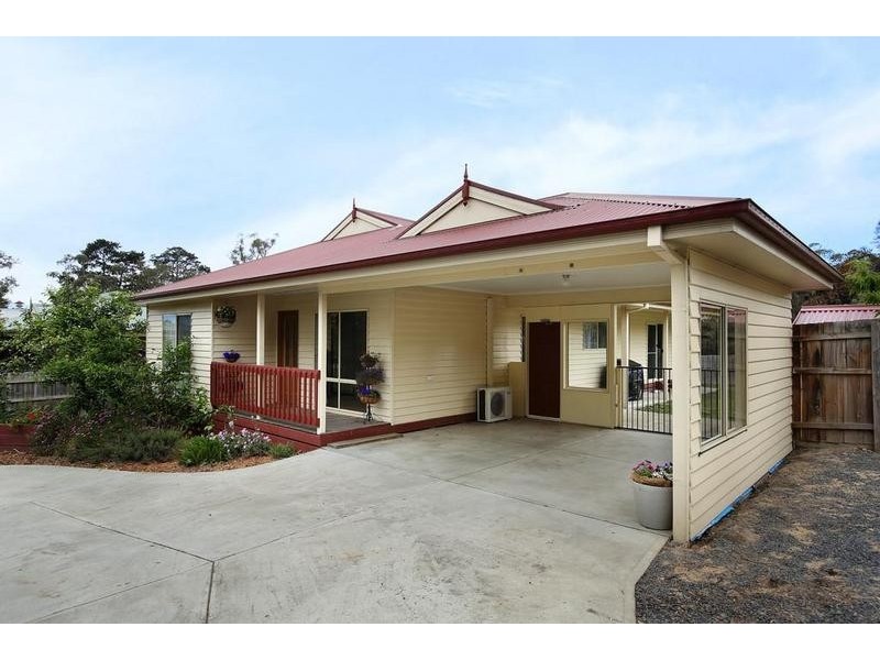 586 Warburton Highway, Seville VIC 3139