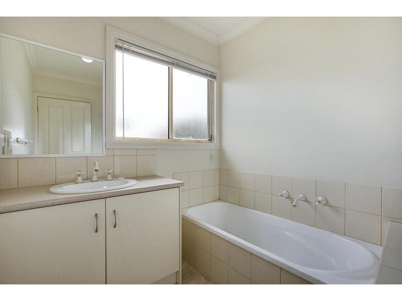 586 Warburton Highway, Seville VIC 3139