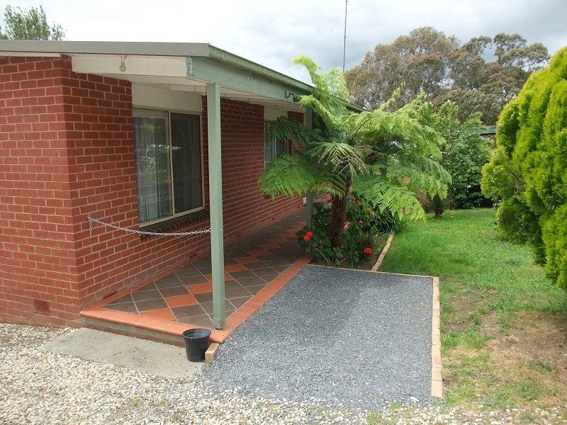 9 Carroll Street, Woori Yallock VIC 3139