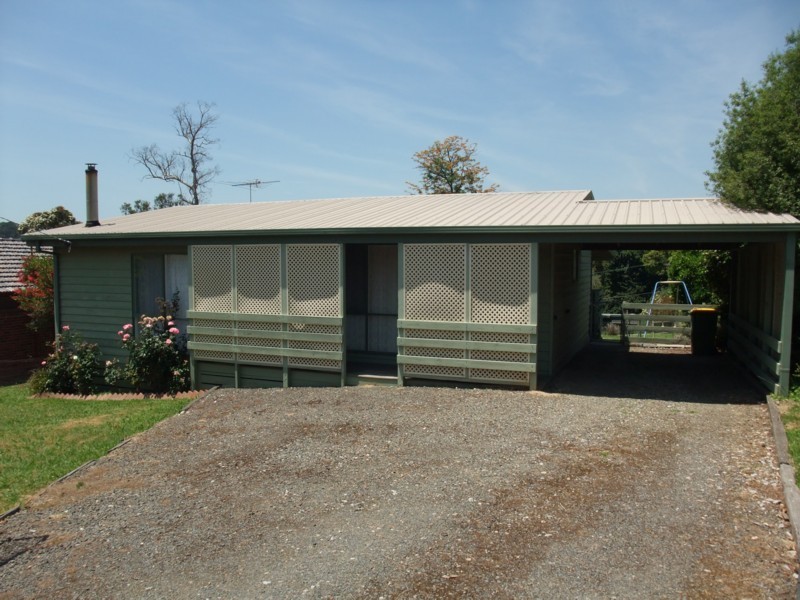 21 Delancey Road, Wandin North VIC 3139