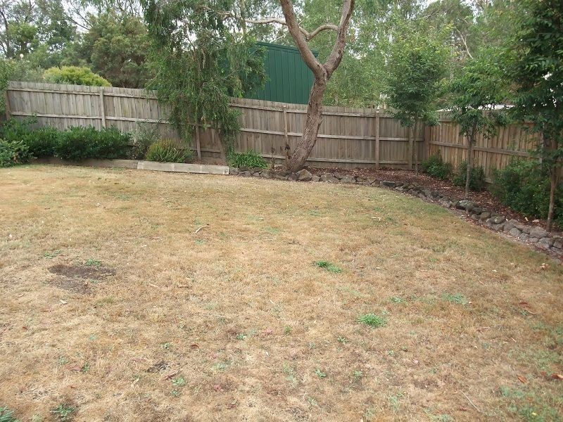 2 Candy Close, Seville VIC 3139