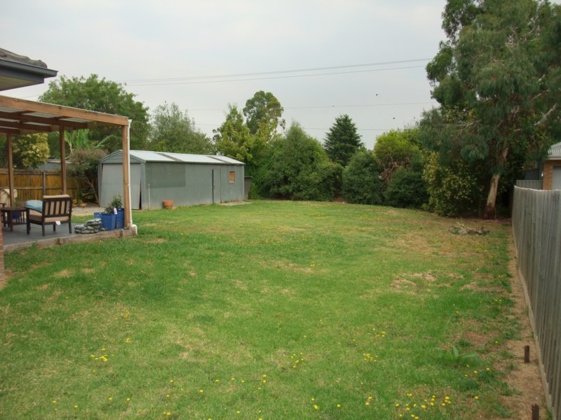 103 Lomond Ave, Kilsyth VIC 3137