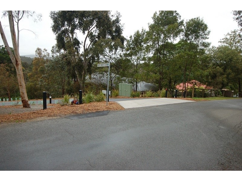 7 Guest House Close, Seville VIC 3139