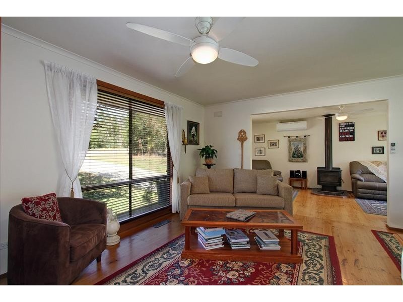 5 Read Road, Seville VIC 3139