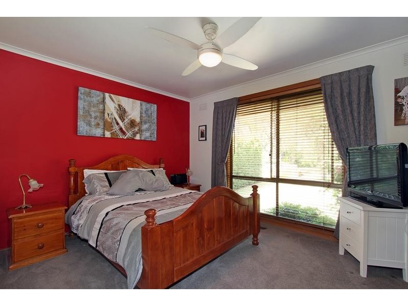 5 Read Road, Seville VIC 3139