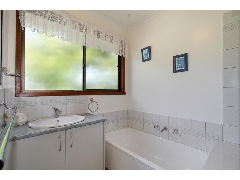 5 Read Road, Seville VIC 3139