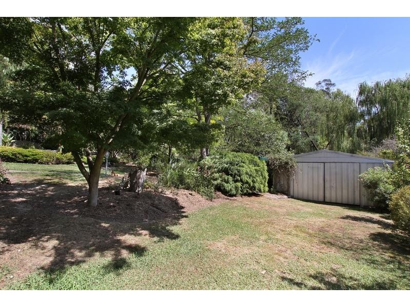 5 Read Road, Seville VIC 3139