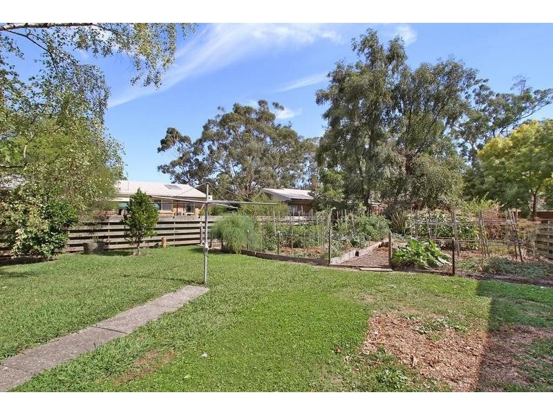 4/39 Station Road, Seville VIC 3139