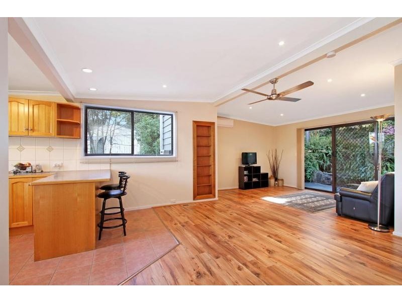 27 Eastview Avenue, Seville VIC 3139