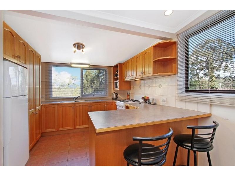 27 Eastview Avenue, Seville VIC 3139