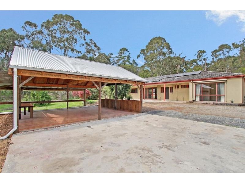 621 Victoria Road, Seville VIC 3139