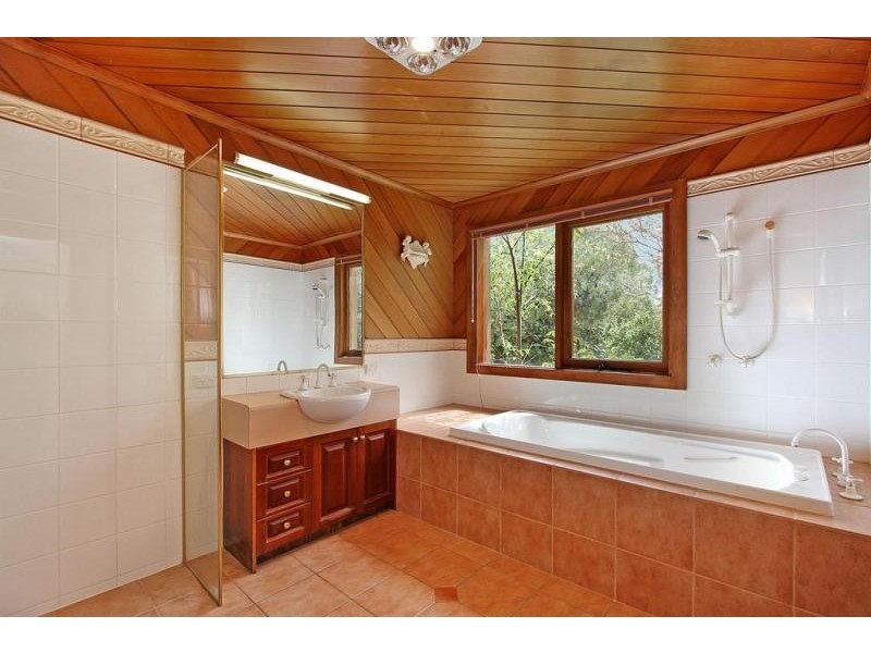 621 Victoria Road, Seville VIC 3139