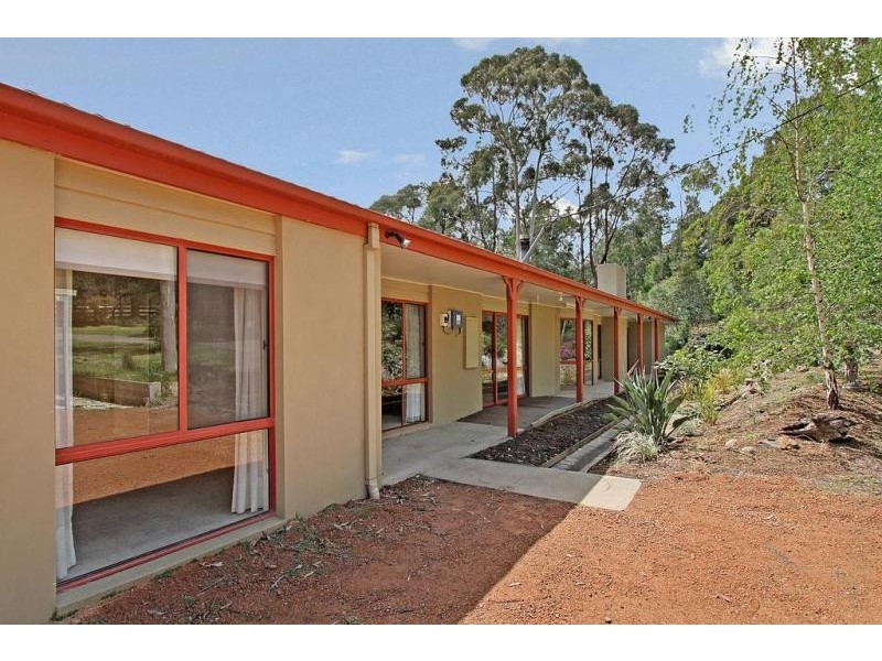 621 Victoria Road, Seville VIC 3139