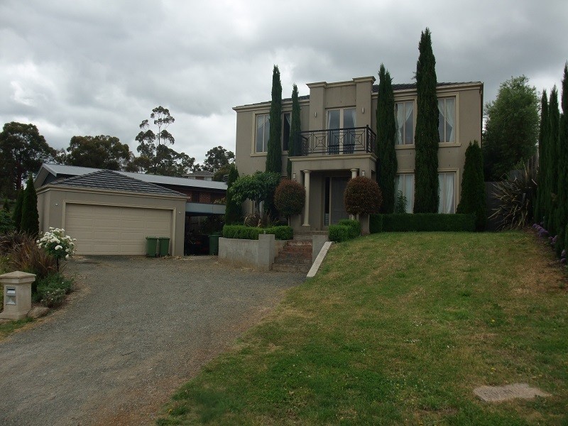 10 Sirocco Court, Wandin North VIC 3139