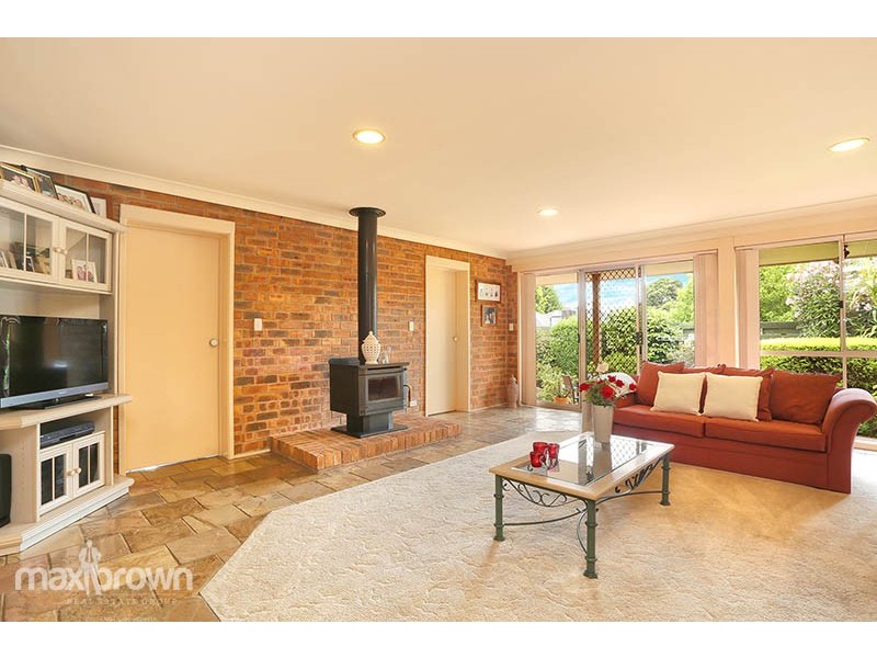 85 Sellick Drive, Croydon South VIC 3136