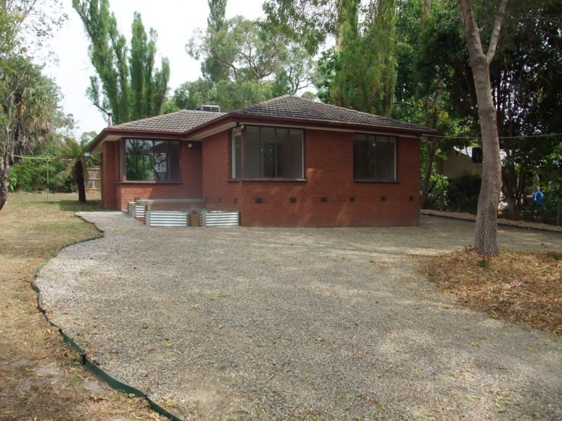 882 Warburton Highway, Seville VIC 3139