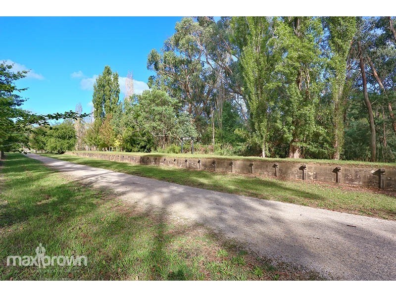 449 Victoria Road (access via end of Station Rd), Seville VIC 3139