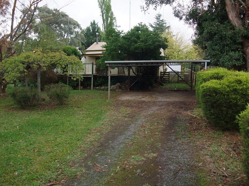 18 Bell Street, Seville VIC 3139