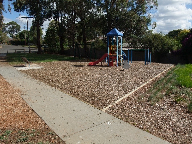 Shop 14, 2 Union Road, Wandin North VIC 3139