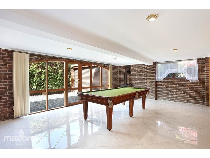 10 Amanda Court, Seville VIC 3139