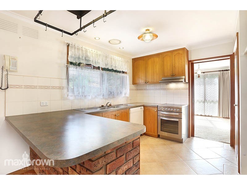 10 Amanda Court, Seville VIC 3139