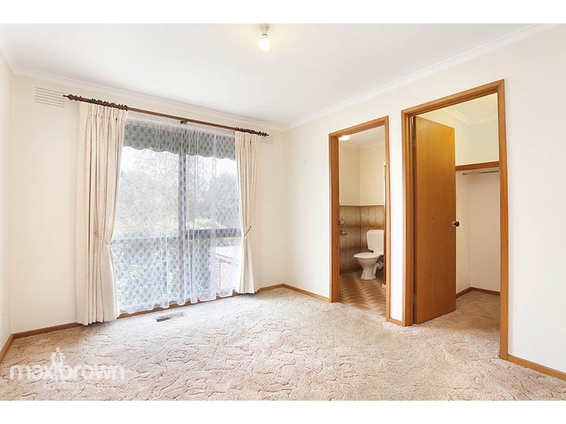 10 Amanda Court, Seville VIC 3139