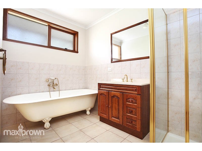 10 Amanda Court, Seville VIC 3139