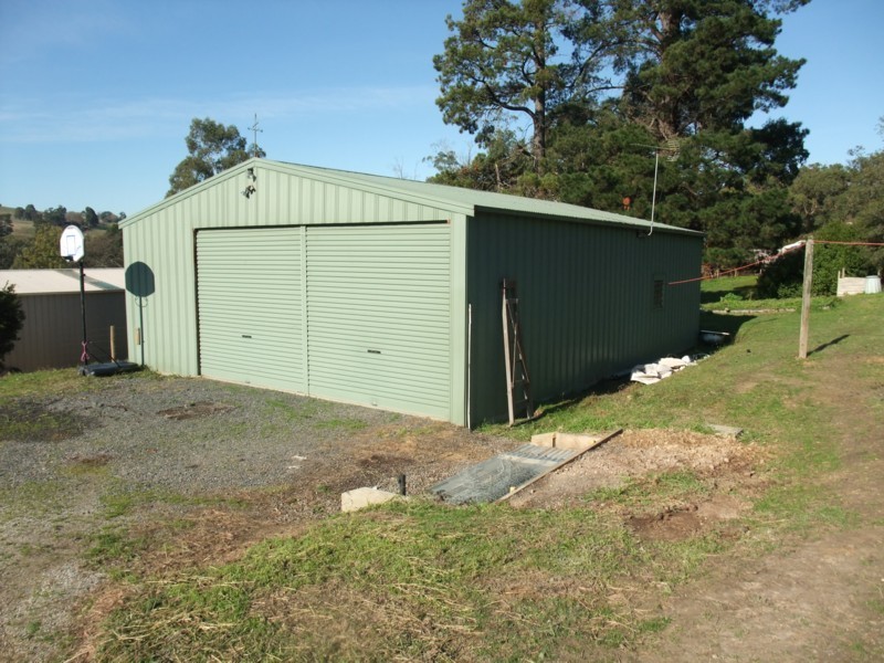 8 Read Road, Seville VIC 3139