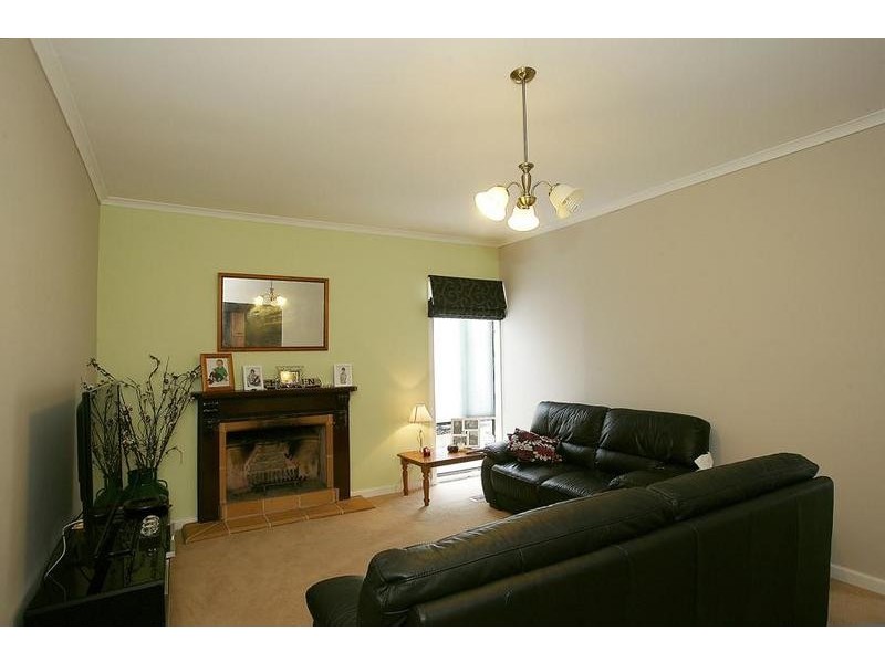 1/9 Kalina Court, Kilsyth VIC 3137