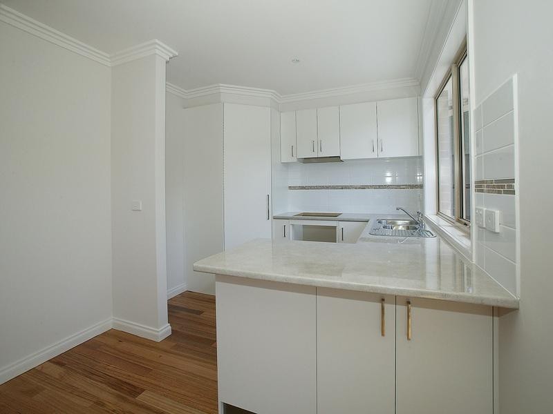 2/21 Turkeith Crescent, Croydon North VIC 3136