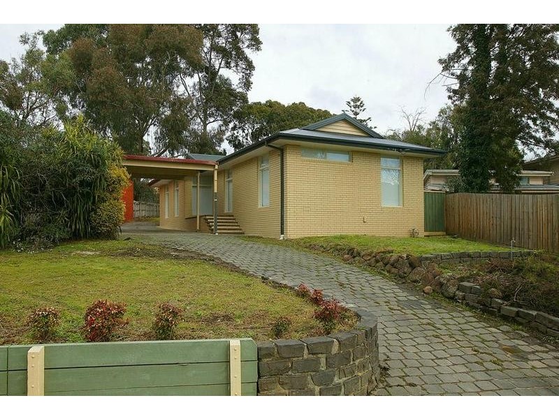 44 Terrigal Crescent, Kilsyth VIC 3137