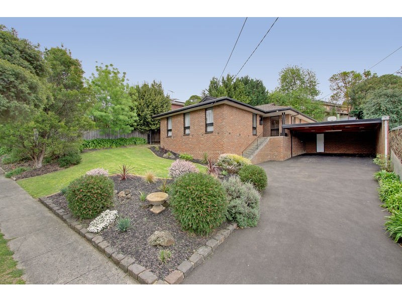 67 Winyard Drive, Mooroolbark VIC 3138