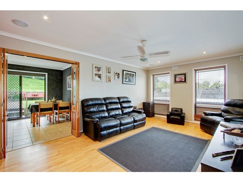 67 Winyard Drive, Mooroolbark VIC 3138