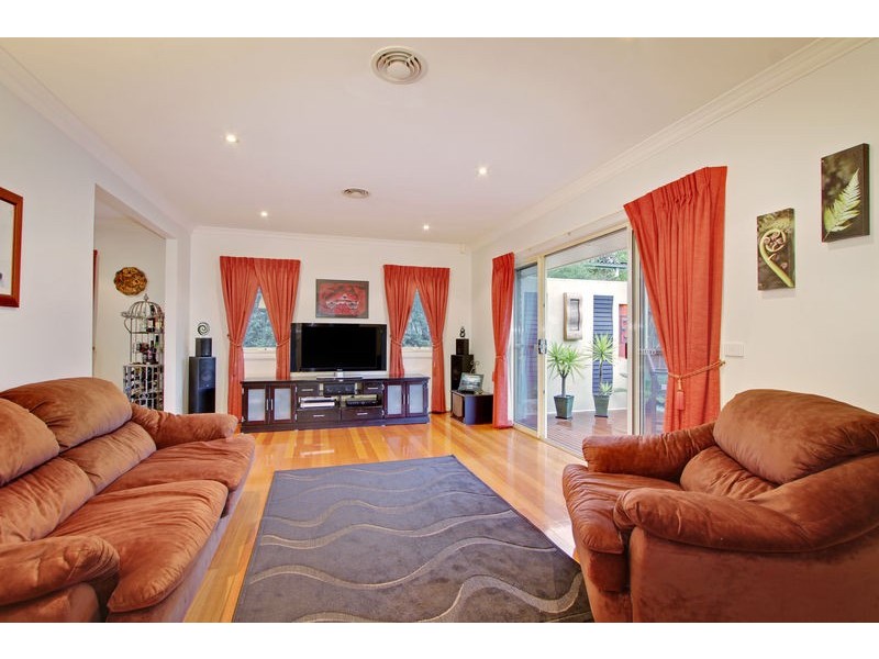 13 Wickham Road, Croydon VIC 3136
