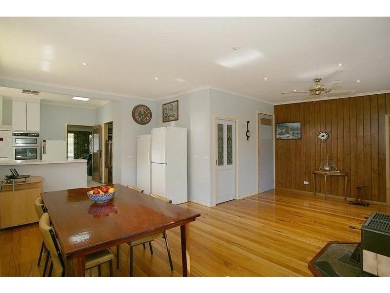 37 Eothen Lane, Kilsyth VIC 3137