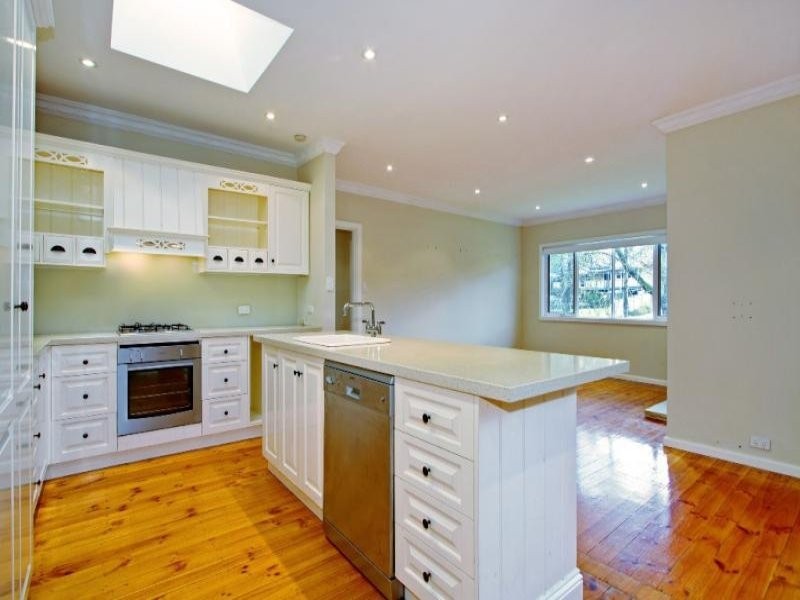 30 Lindisfarne Avenue, Croydon VIC 3136