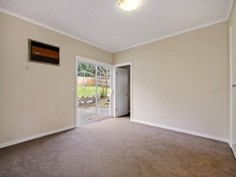 30 Lindisfarne Avenue, Croydon VIC 3136