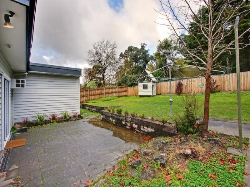 30 Lindisfarne Avenue, Croydon VIC 3136