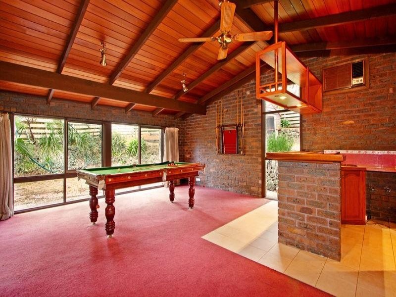 7 Oaktree Close, Mooroolbark VIC 3138