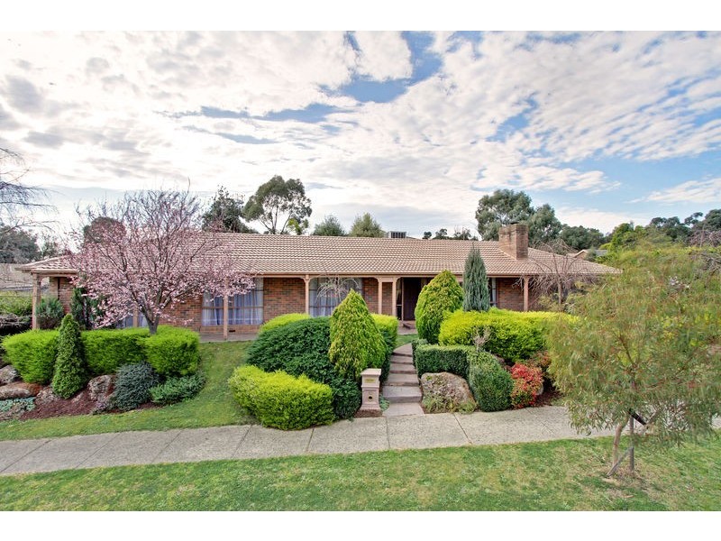63 Alpine Way, Kilsyth VIC 3137