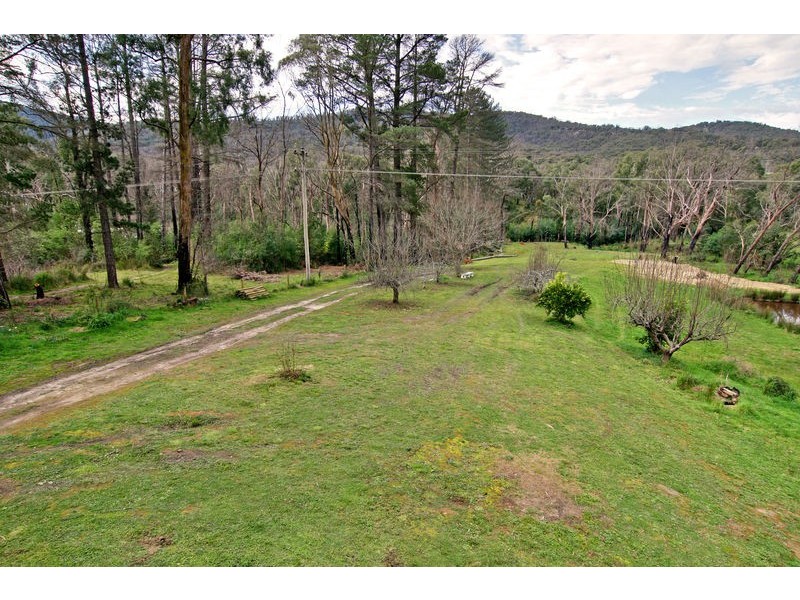604 Chum Creek Road, Healesville VIC 3777