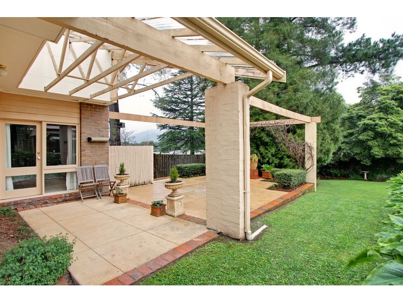 12 Henry Street, Montrose VIC 3765