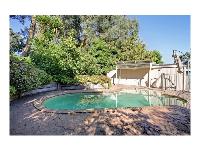 22 The Avenue, Montrose VIC 3765