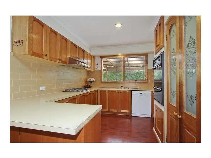 29 Wyuna Walk, Mooroolbark VIC 3138